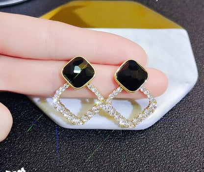 Black Shiny Earings